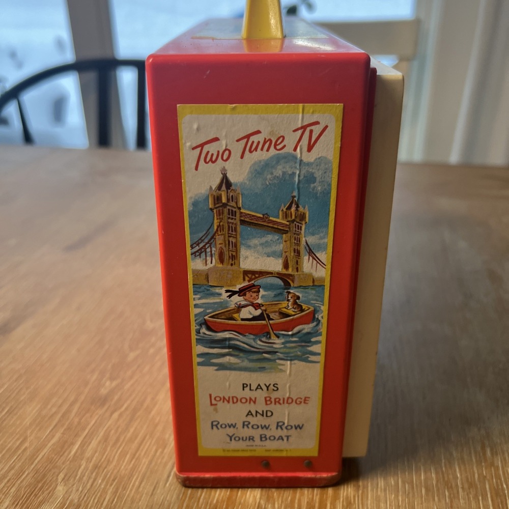 VTG 1966 FISHER PRICE TWO TUNE MUSIC BOX TV #114 LONDON BRIDGE/ROW‎ ROW WORKS - Picture 5 of 6